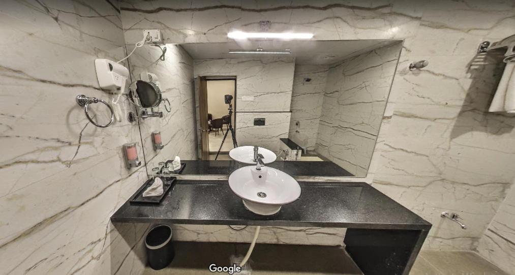 Hotel Bharat Кота Экстерьер фото