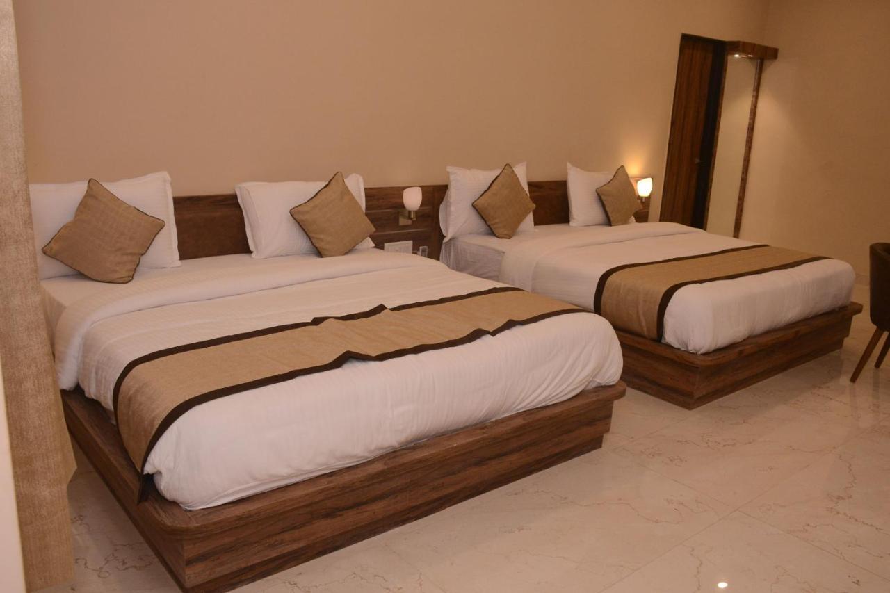 Hotel Bharat Кота Экстерьер фото